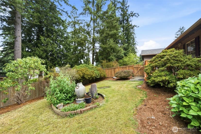 Property photo for 104 Barbara Lane, Everett photo 22