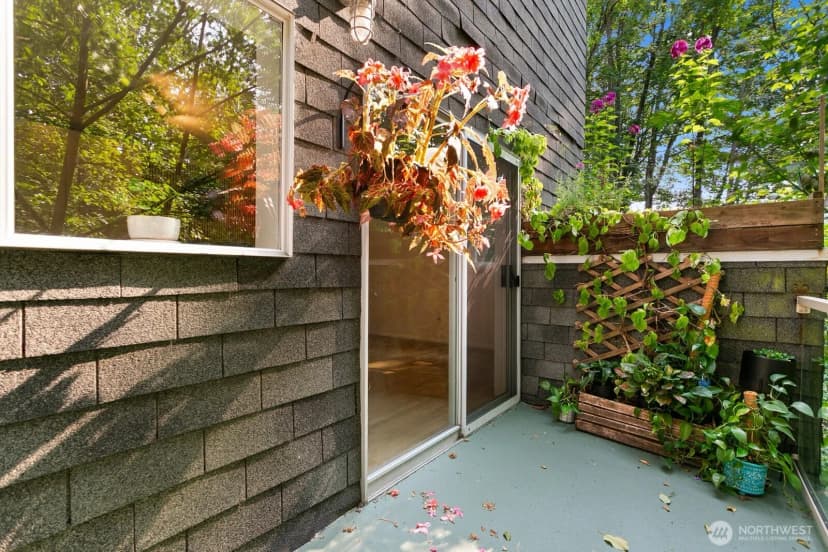 Property photo for 3406 W Government Way #3, Seattle photo 19