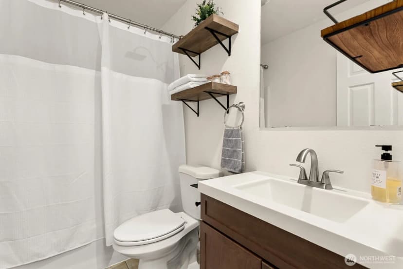 Property photo for 3406 W Government Way #3, Seattle photo 18