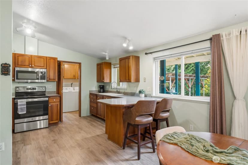 Property photo for 12517 Kapowsin Highlands Drive E, Graham photo 15