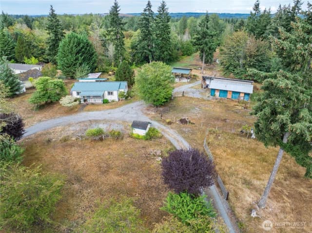 Property photo for 12517 Kapowsin Highlands Drive E, Graham photo 2