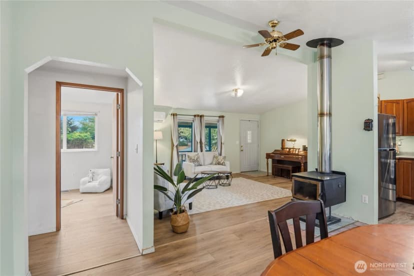 Property photo for 12517 Kapowsin Highlands Drive E, Graham photo 13