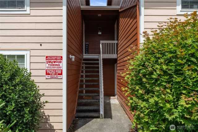 Property photo for 3909 Mason Loop Road, Tacoma photo 4