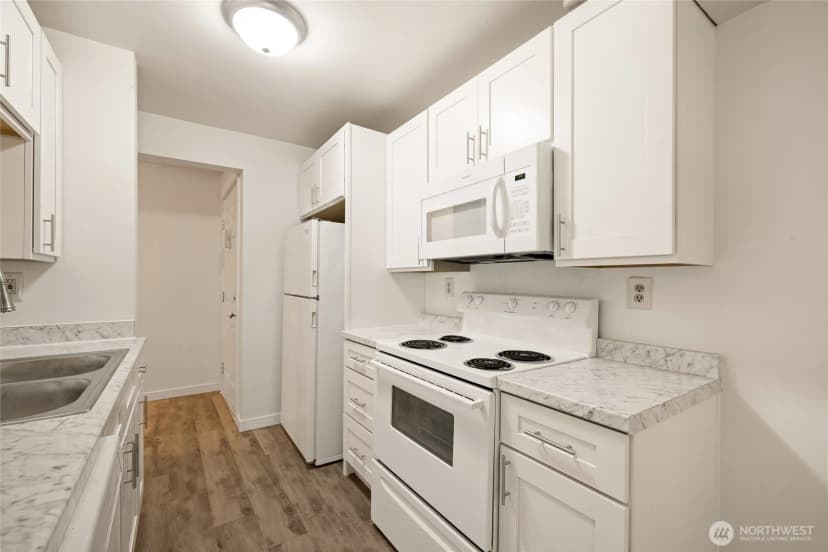 Property photo for 3909 Mason Loop Road, Tacoma photo 8