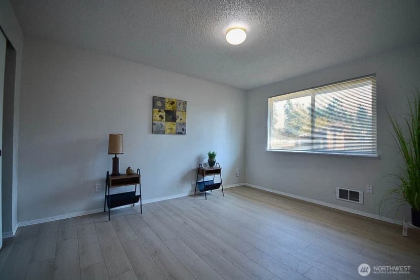 Property photo for 19611 - 19613 9th Avenue Ct E, Spanaway photo 16