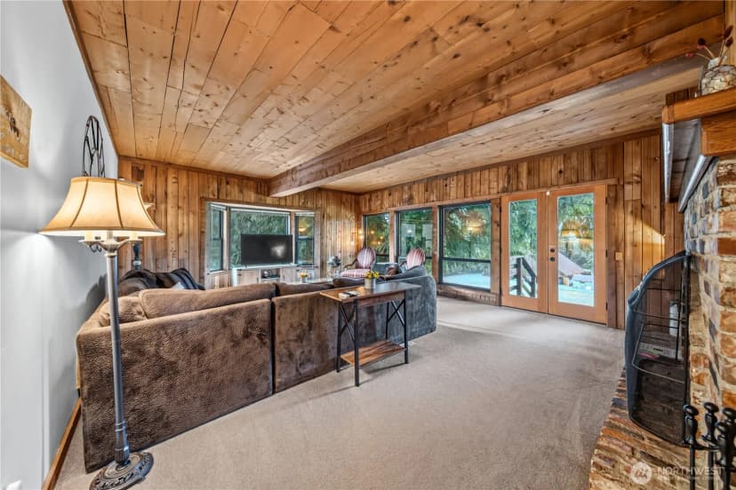 Property photo for 1425 210th Avenue E, Lake Tapps photo 24