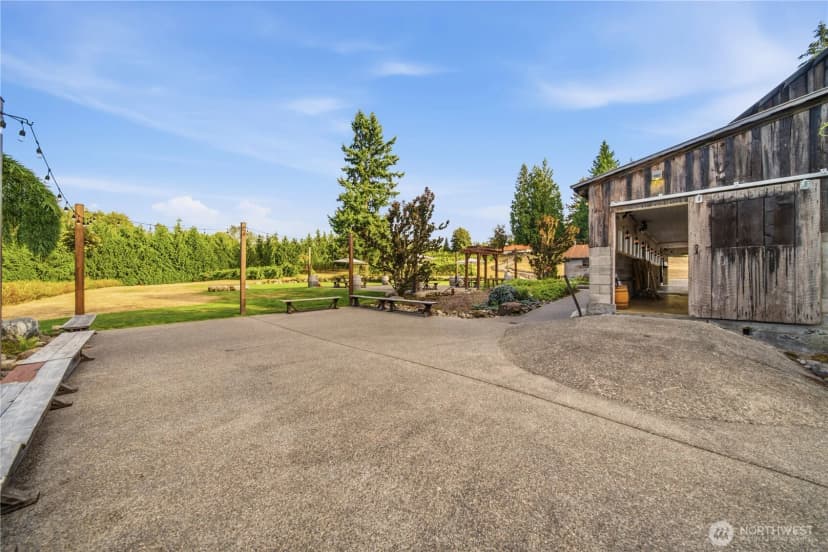 Property photo for 1425 210th Avenue E, Lake Tapps photo 13