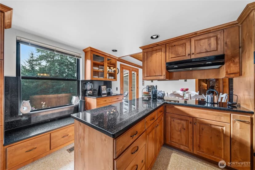 Property photo for 1425 210th Avenue E, Lake Tapps photo 21
