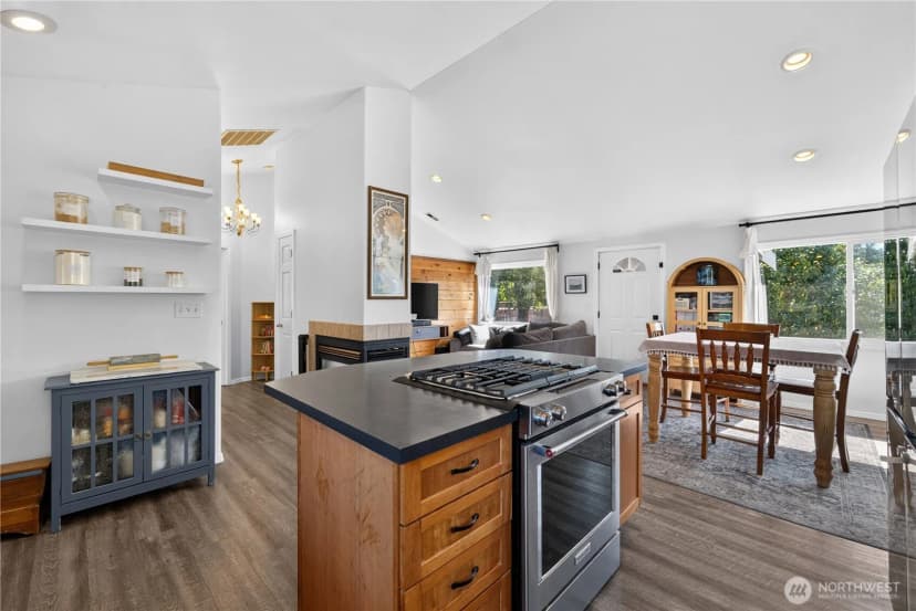 Property photo for 503 Gove Street Steilacoom, Steilacoom photo 6