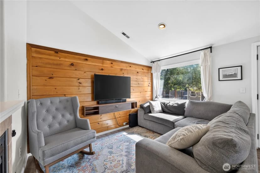 Property photo for 503 Gove Street Steilacoom, Steilacoom photo 9