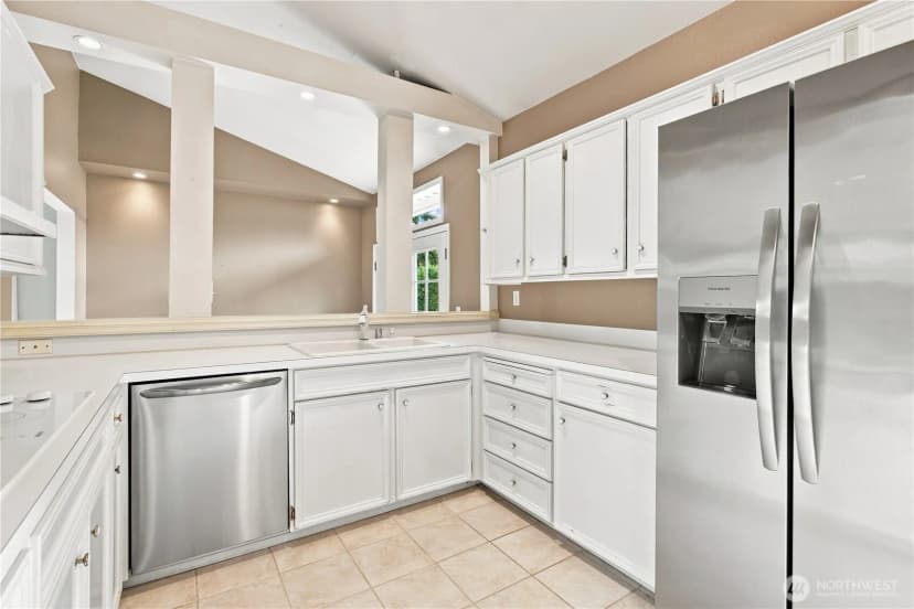 Property photo for 32125 27th Avenue Sw, Federal Way photo 14