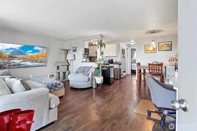 Property photo for 22977 Marine View Drive S #c103, Des Moines photo 4