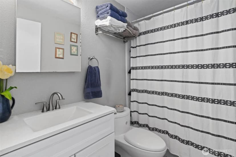 Property photo for 22977 Marine View Drive S #c103, Des Moines photo 15