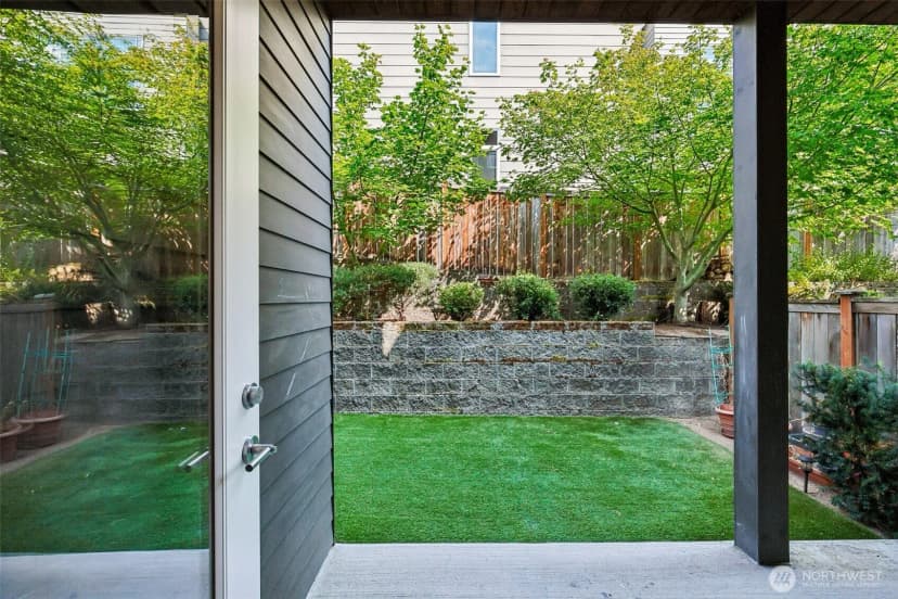 Property photo for 8710 112th Avenue Ne, Kirkland photo 24