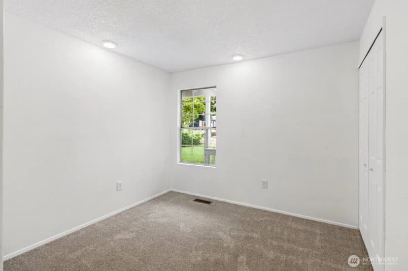 Property photo for 15903 95th Avenue Ct E, Puyallup photo 23