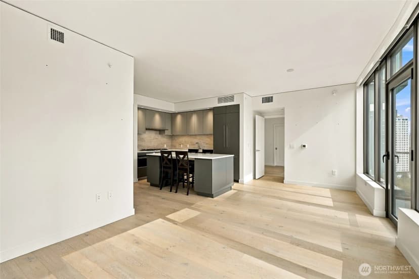 Property photo for 2510 6th Avenue #1403, Seattle photo 23