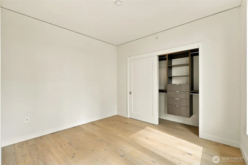 Property photo for 2510 6th Avenue #1403, Seattle photo 19