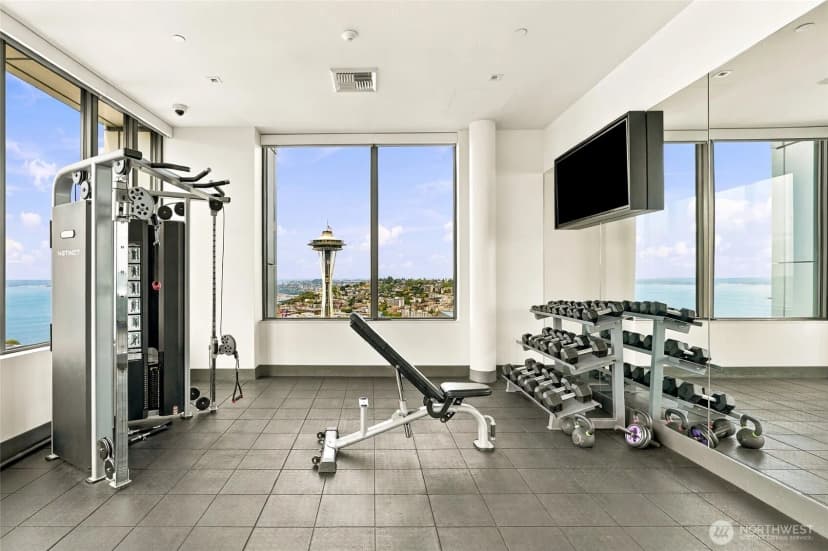 Property photo for 2510 6th Avenue #1403, Seattle photo 6