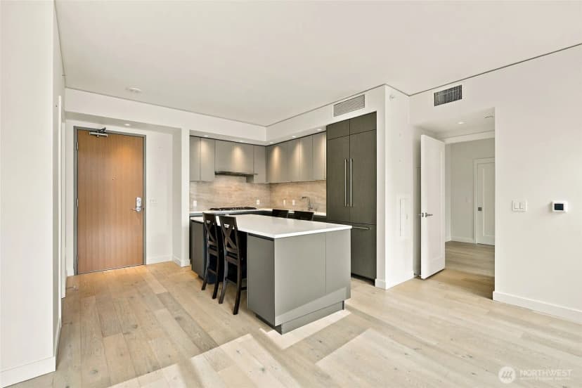 Property photo for 2510 6th Avenue #1403, Seattle photo 32
