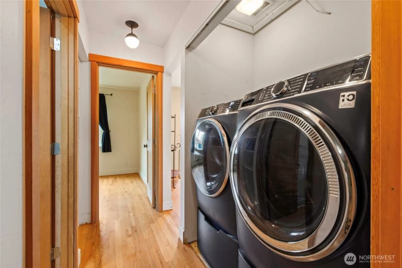Property photo for 9682 Beacon Avenue S, Seattle photo 17