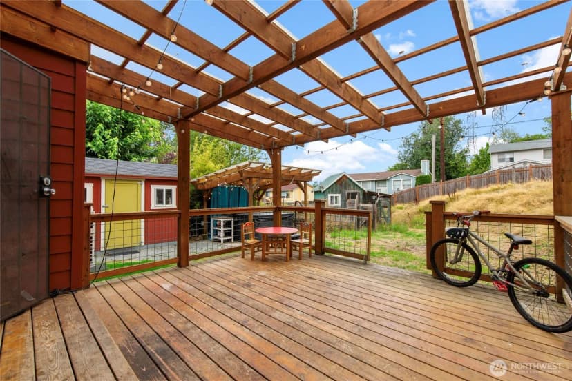 Property photo for 9682 Beacon Avenue S, Seattle photo 24