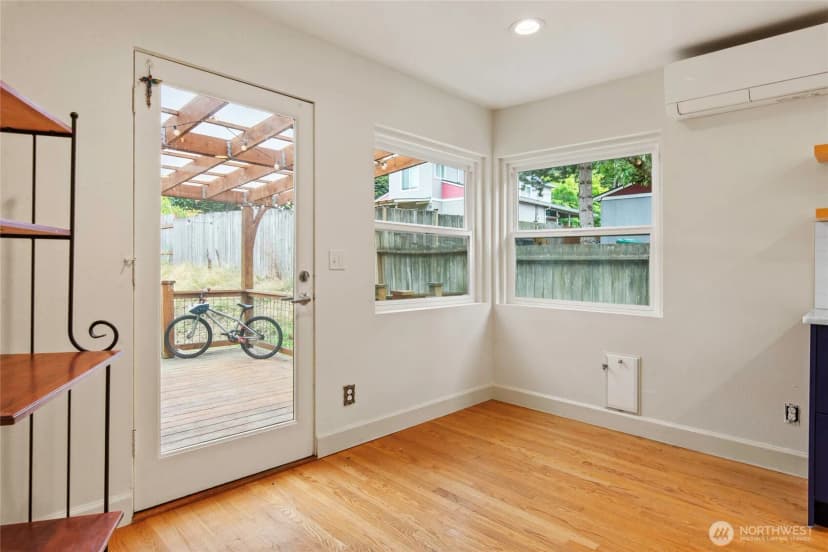Property photo for 9682 Beacon Avenue S, Seattle photo 13