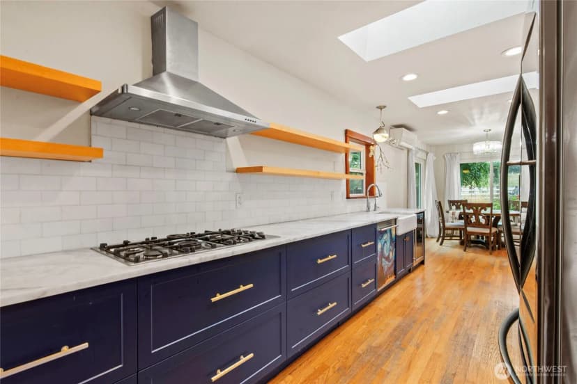 Property photo for 9682 Beacon Avenue S, Seattle photo 11