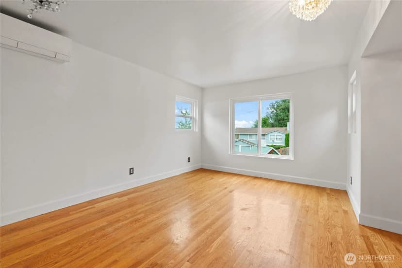 Property photo for 9682 Beacon Avenue S, Seattle photo 22