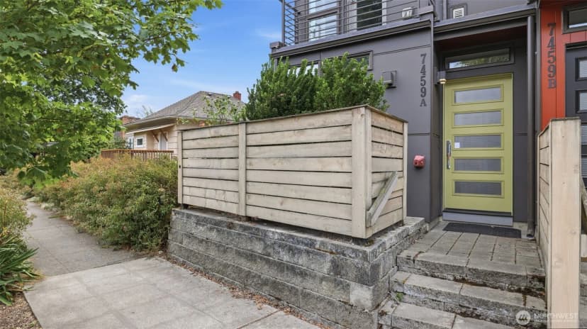 Property photo for 7459 Woodlawn Avenue Ne #a, Seattle photo 23
