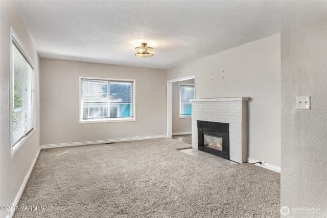 Property photo for 218 S 15th Avenue, Yakima photo 3