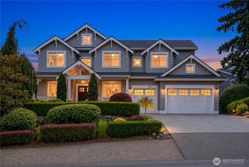 Property photo for 9831 Ne 16th Street, Bellevue