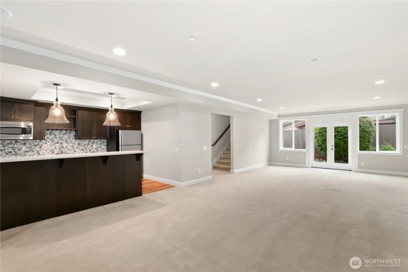 Property photo for 9831 Ne 16th Street, Bellevue photo 34