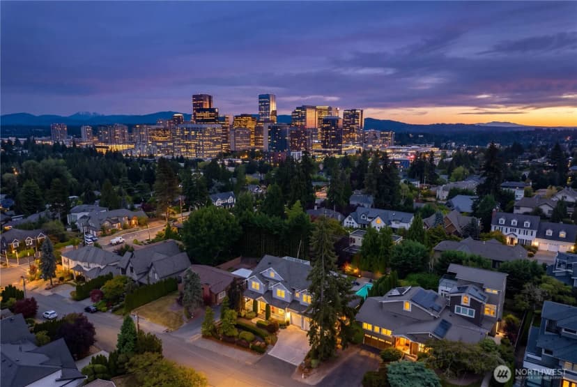 Property photo for 9831 Ne 16th Street, Bellevue photo 3