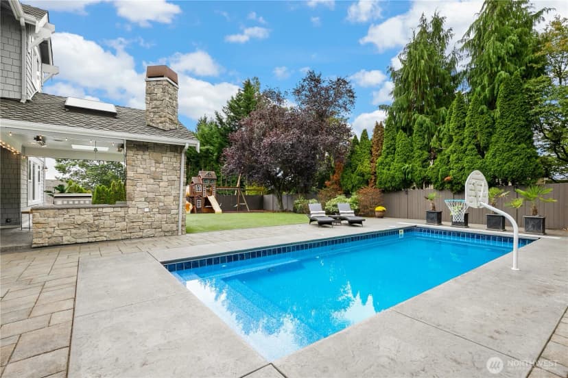 Property photo for 9831 Ne 16th Street, Bellevue photo 39