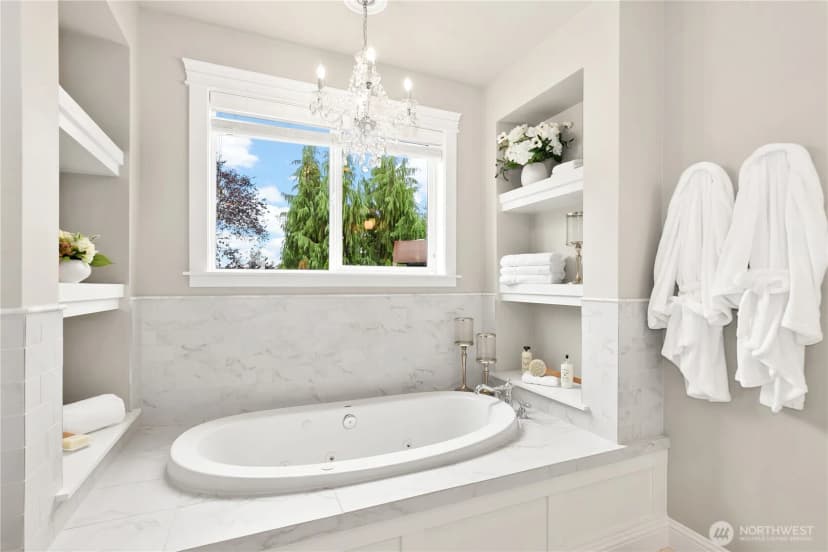 Property photo for 9831 Ne 16th Street, Bellevue photo 29