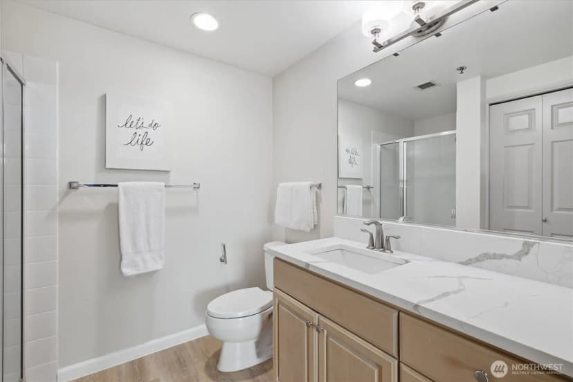 Property photo for 177 107th Ave Ne #1204, Bellevue photo 11