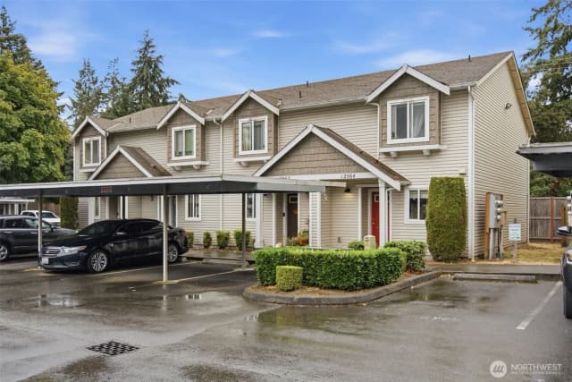 Property photo for 12564 Springbrook Lane Sw, Lakewood