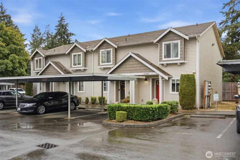 Property photo for 12564 Springbrook Lane Sw, Lakewood