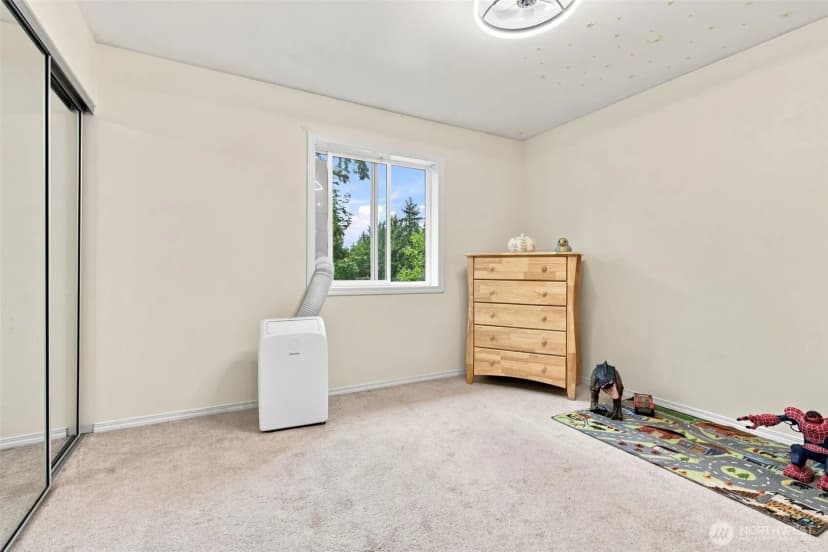 Property photo for 12564 Springbrook Lane Sw, Lakewood photo 18