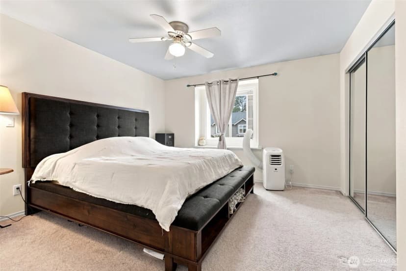 Property photo for 12564 Springbrook Lane Sw, Lakewood photo 15