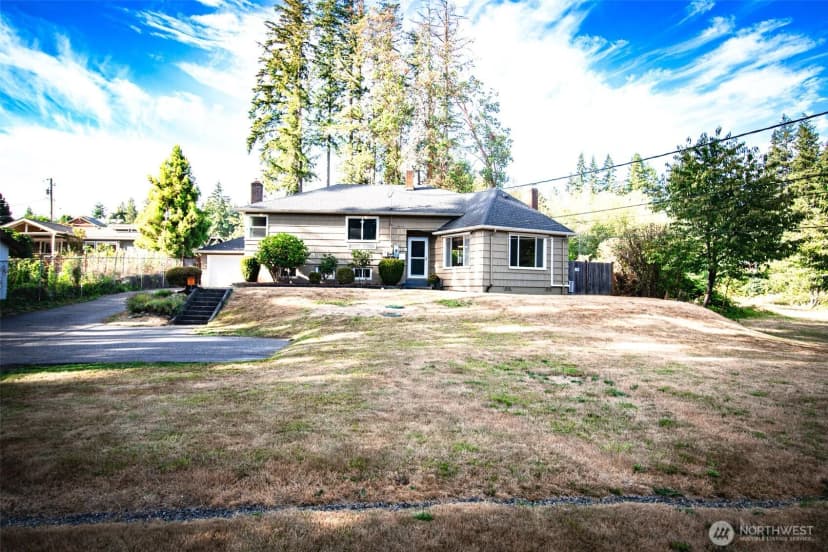 Property photo for 6438 Tracyton Boulevard Nw, Bremerton photo 4