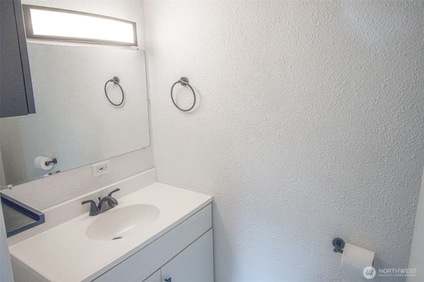 Property photo for 6438 Tracyton Boulevard Nw, Bremerton photo 17