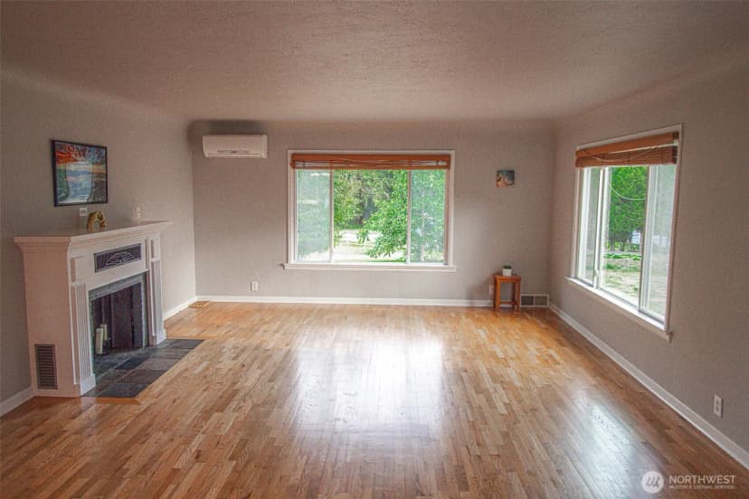 Property photo for 6438 Tracyton Boulevard Nw, Bremerton photo 8