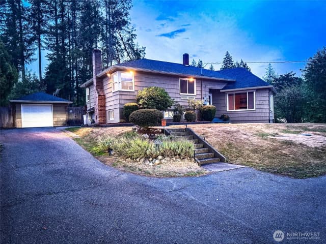 Property photo for 6438 Tracyton Boulevard Nw, Bremerton photo 3