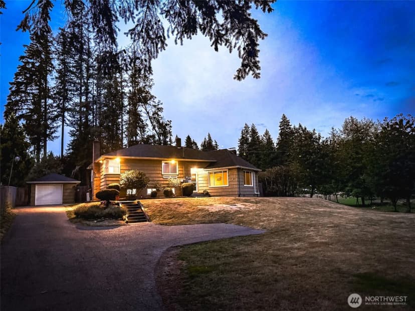 Property photo for 6438 Tracyton Boulevard Nw, Bremerton photo 2