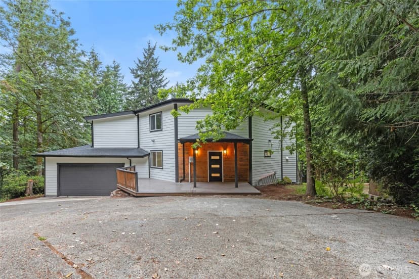 Property photo for 10953 N Madison Avenue Ne, Bainbridge Island photo 27