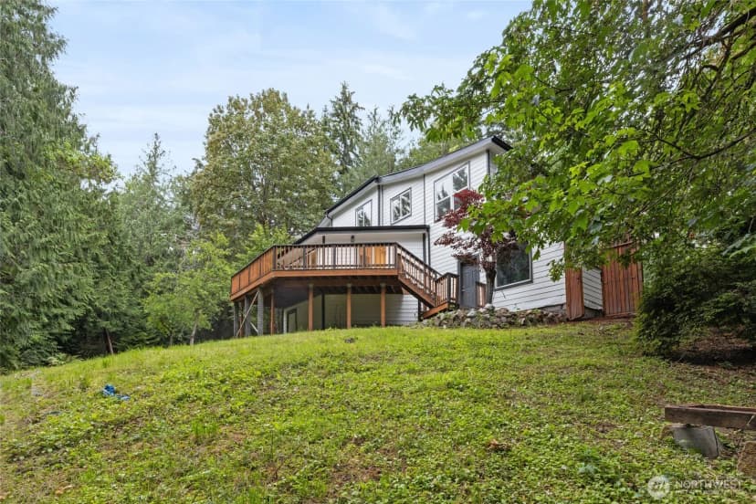 Property photo for 10953 N Madison Avenue Ne, Bainbridge Island photo 29