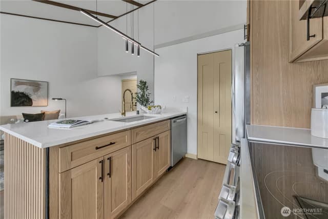 Property photo for 15210 Macadam Rd S #d301, Tukwila photo 4