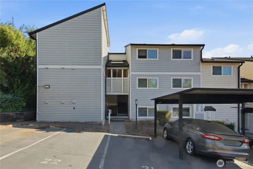 Property photo for 15210 Macadam Rd S #d301, Tukwila photo 15
