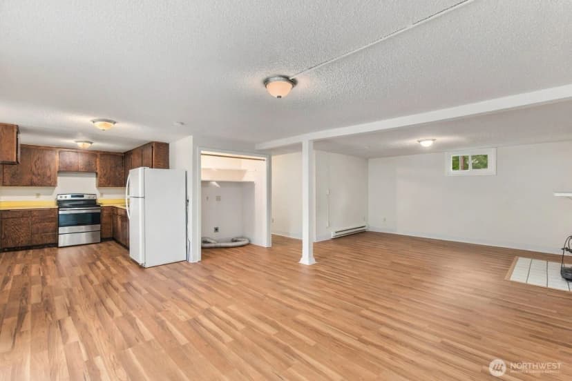 Property photo for 5816 Fleming Street, Everett photo 24